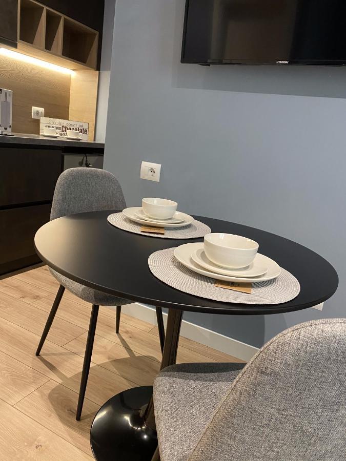 Living Studio Apartments 地拉那 外观 照片