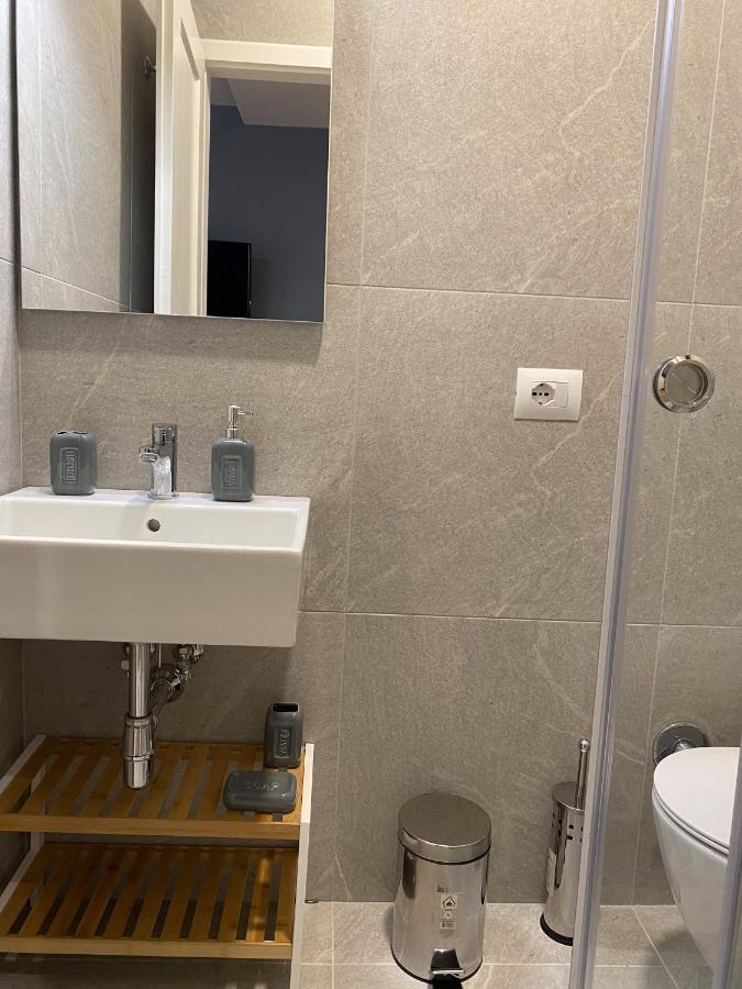 Living Studio Apartments 地拉那 外观 照片