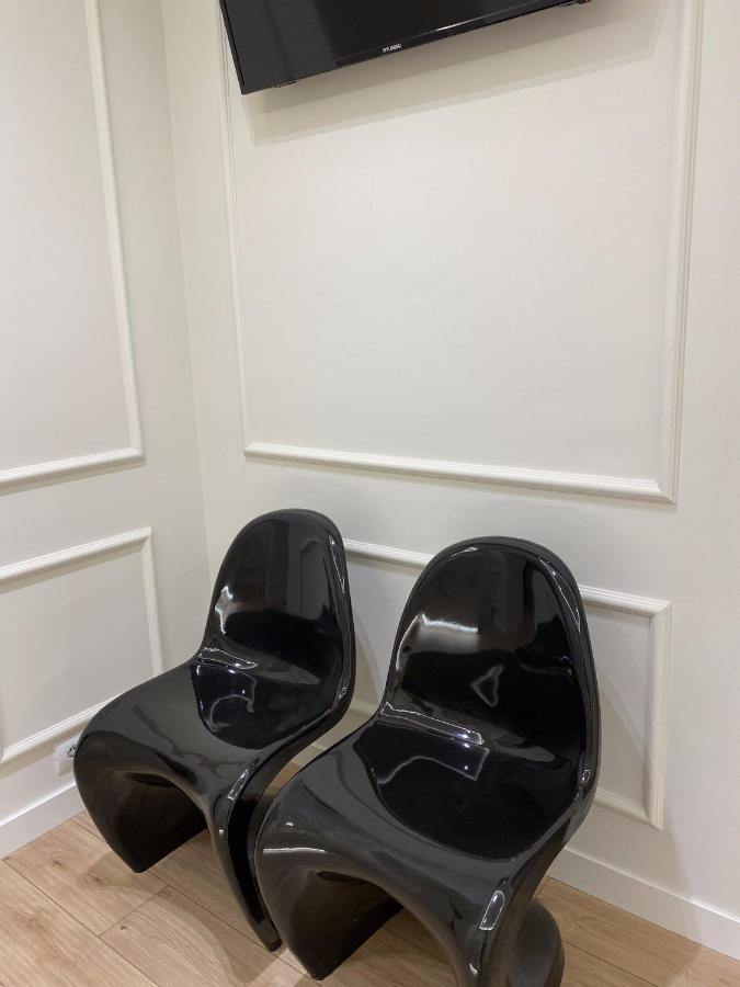 Living Studio Apartments 地拉那 外观 照片