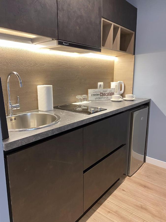 Living Studio Apartments 地拉那 外观 照片