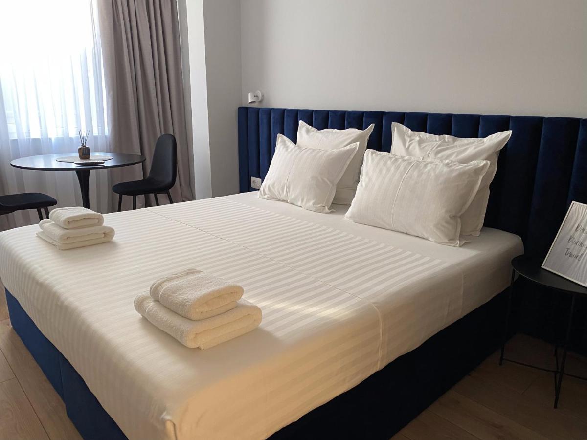 Living Studio Apartments 地拉那 外观 照片
